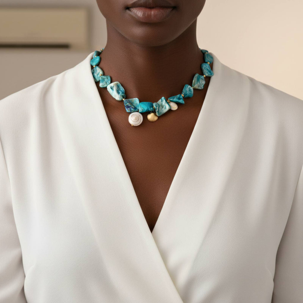 Collar "Conchas", acero chapado en oro de 18 quilates